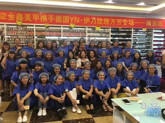 江苏市场毕业合影