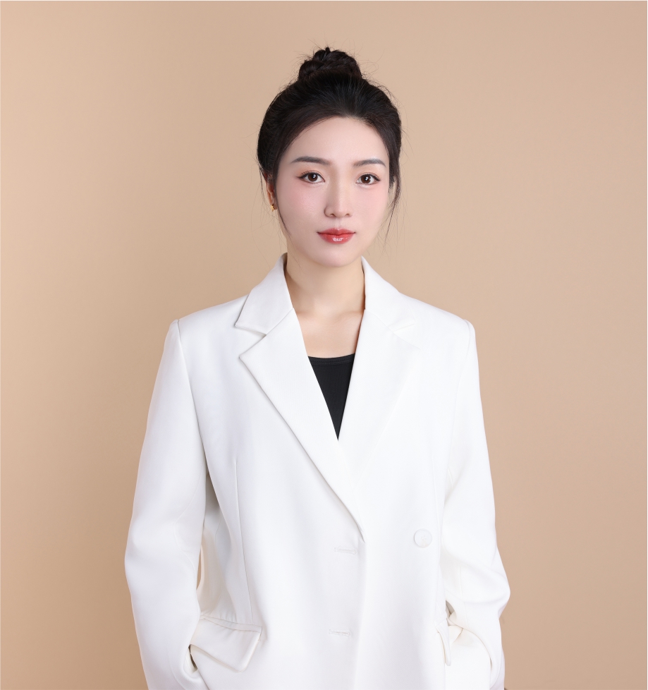 上海高级纹绣师---黄云左