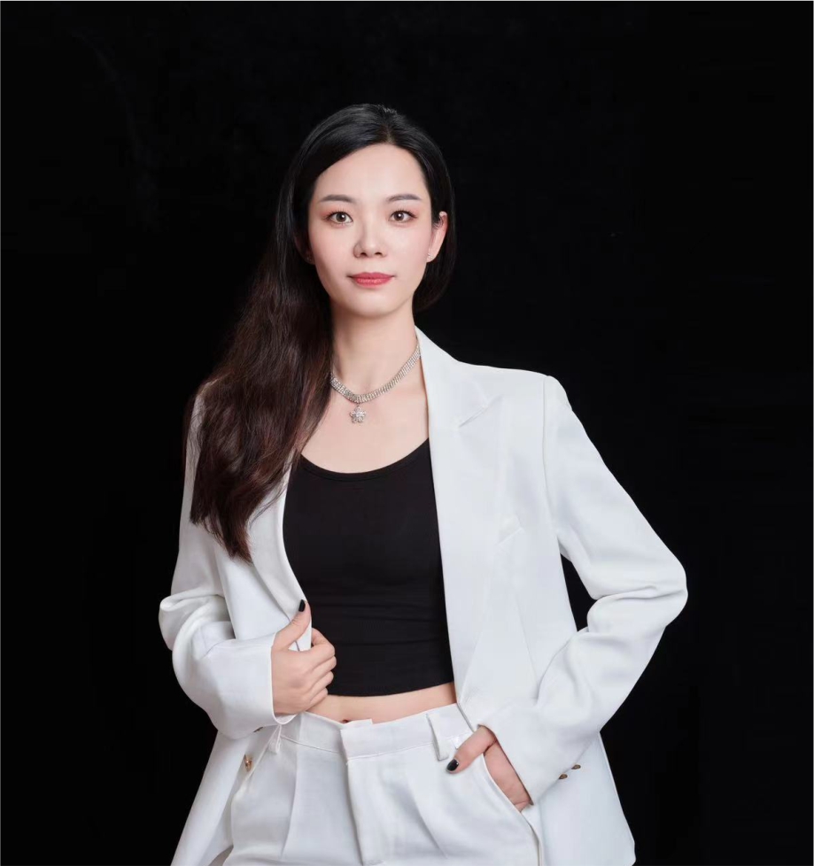 南宁高级纹绣师---陈芳