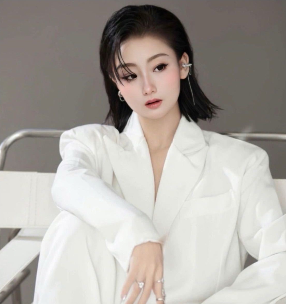 贵州高级纹绣师---黄兰